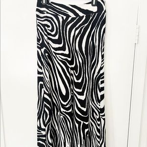 BANANA REPUBLIC MAXI SKIRT